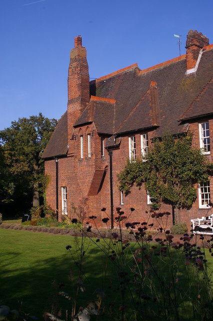 Red Mansion