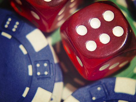 gambling.com VS TopSlotSite.com
